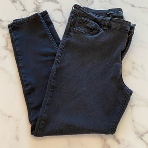 Skinny Emma Ankle Jeans - super soft! GUC
